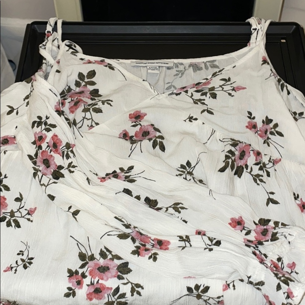 AMERICAN EAGLE top